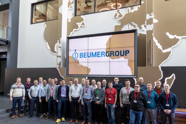 BEUMER Group und Fraunhofer IML starten gemeinsames „Enterprise Lab“ für mobile Robotik