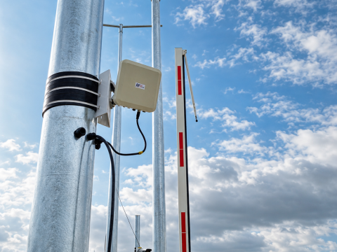 Schranke auf für Berechtigte: So automatisiert UHF RFID die Zufahrt